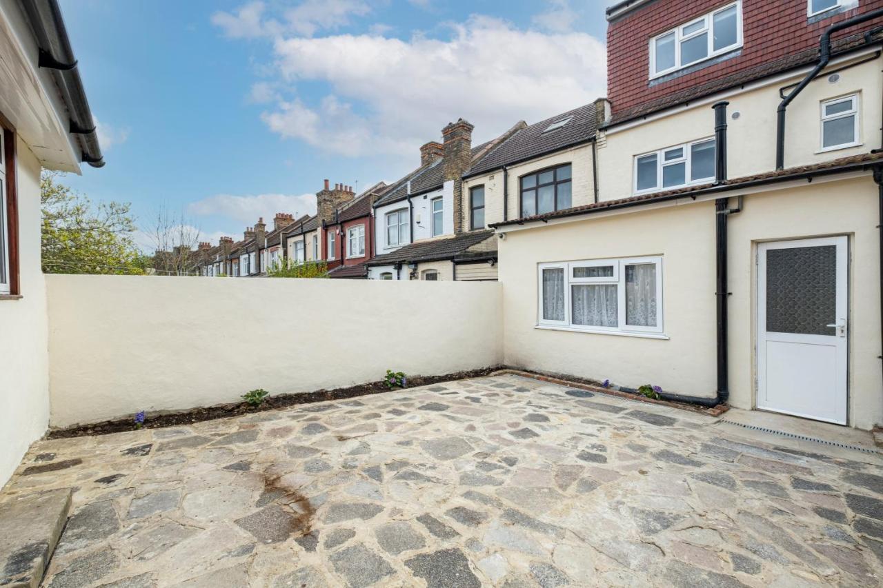 Fernbank Studios Sudbury Hill Harrow Self-Contained Studios With En-Suite Wembley Eksteriør billede