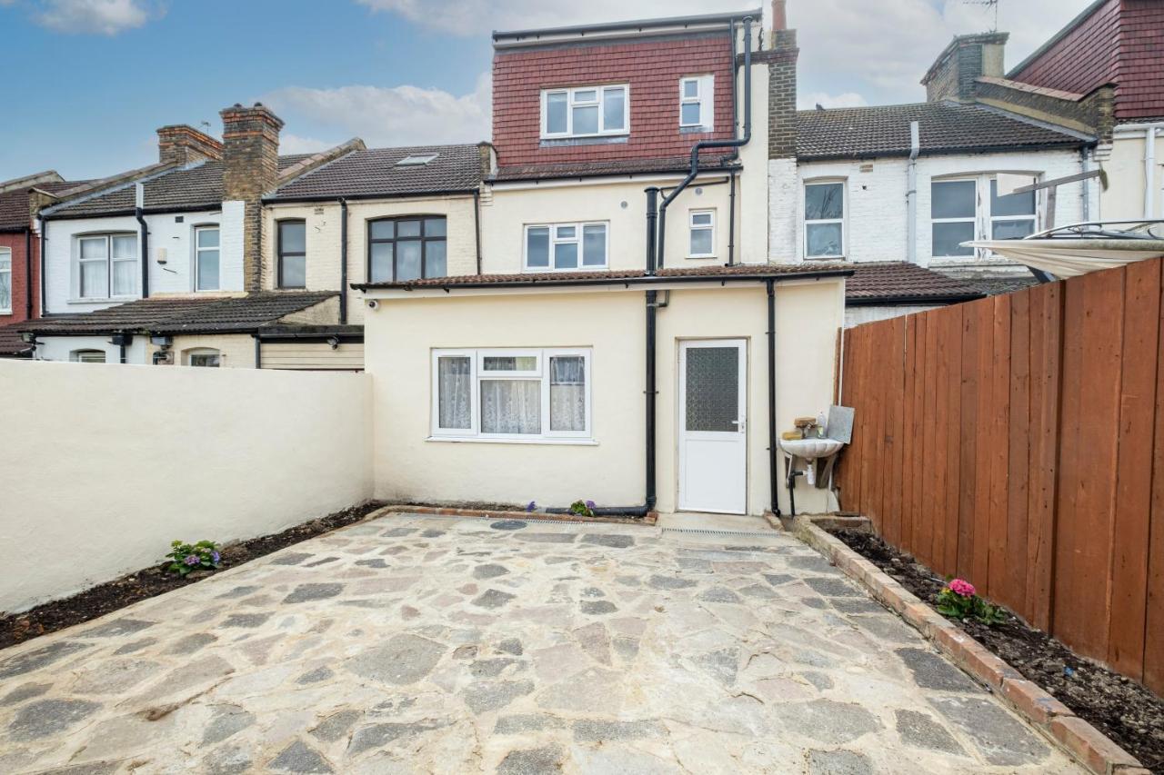 Fernbank Studios Sudbury Hill Harrow Self-Contained Studios With En-Suite Wembley Eksteriør billede