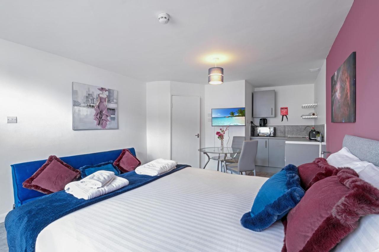 Fernbank Studios Sudbury Hill Harrow Self-Contained Studios With En-Suite Wembley Eksteriør billede