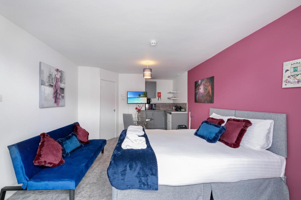 Fernbank Studios Sudbury Hill Harrow Self-Contained Studios With En-Suite Wembley Eksteriør billede