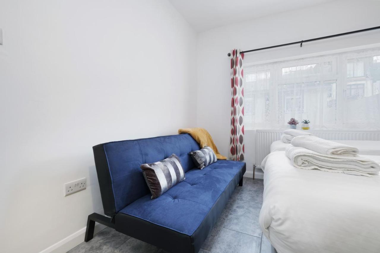 Fernbank Studios Sudbury Hill Harrow Self-Contained Studios With En-Suite Wembley Eksteriør billede