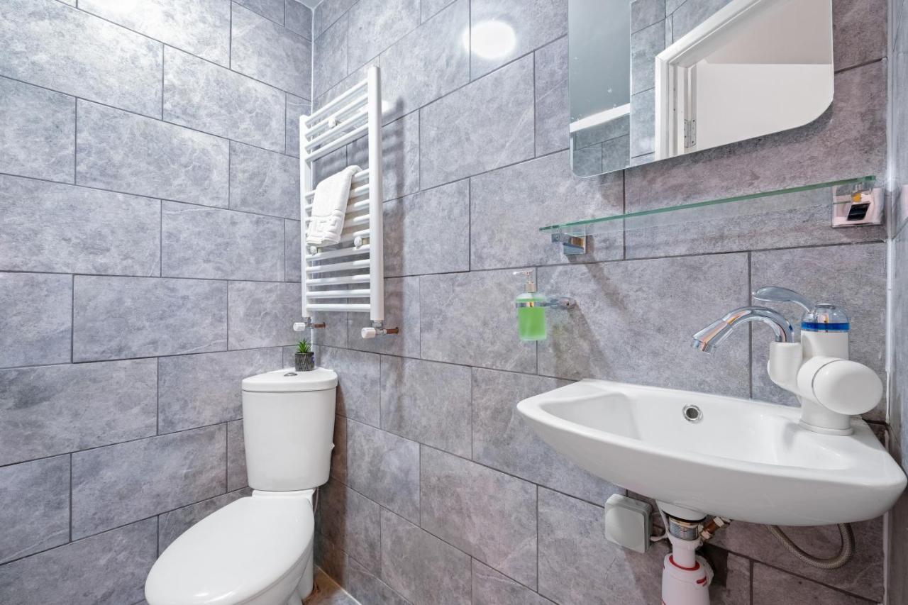 Fernbank Studios Sudbury Hill Harrow Self-Contained Studios With En-Suite Wembley Eksteriør billede