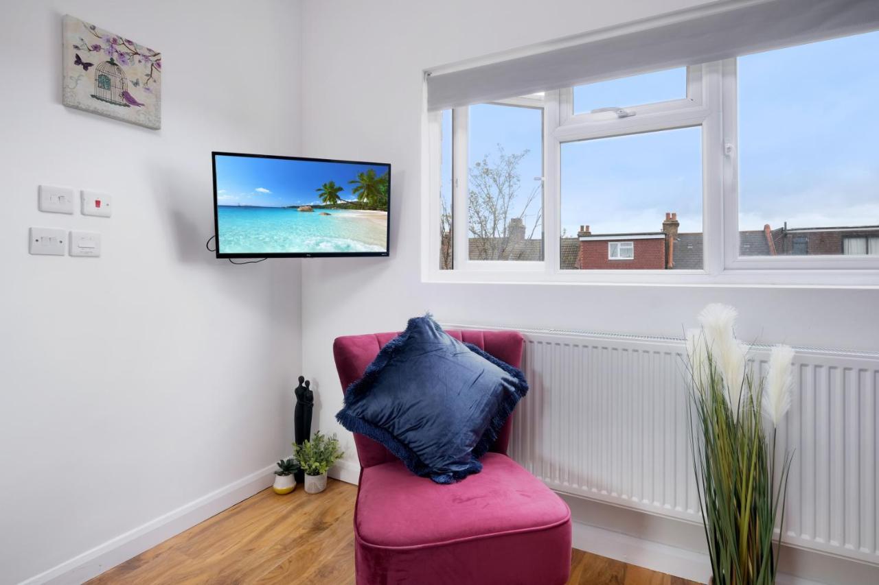 Fernbank Studios Sudbury Hill Harrow Self-Contained Studios With En-Suite Wembley Eksteriør billede