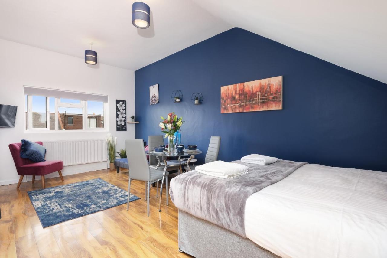 Fernbank Studios Sudbury Hill Harrow Self-Contained Studios With En-Suite Wembley Eksteriør billede