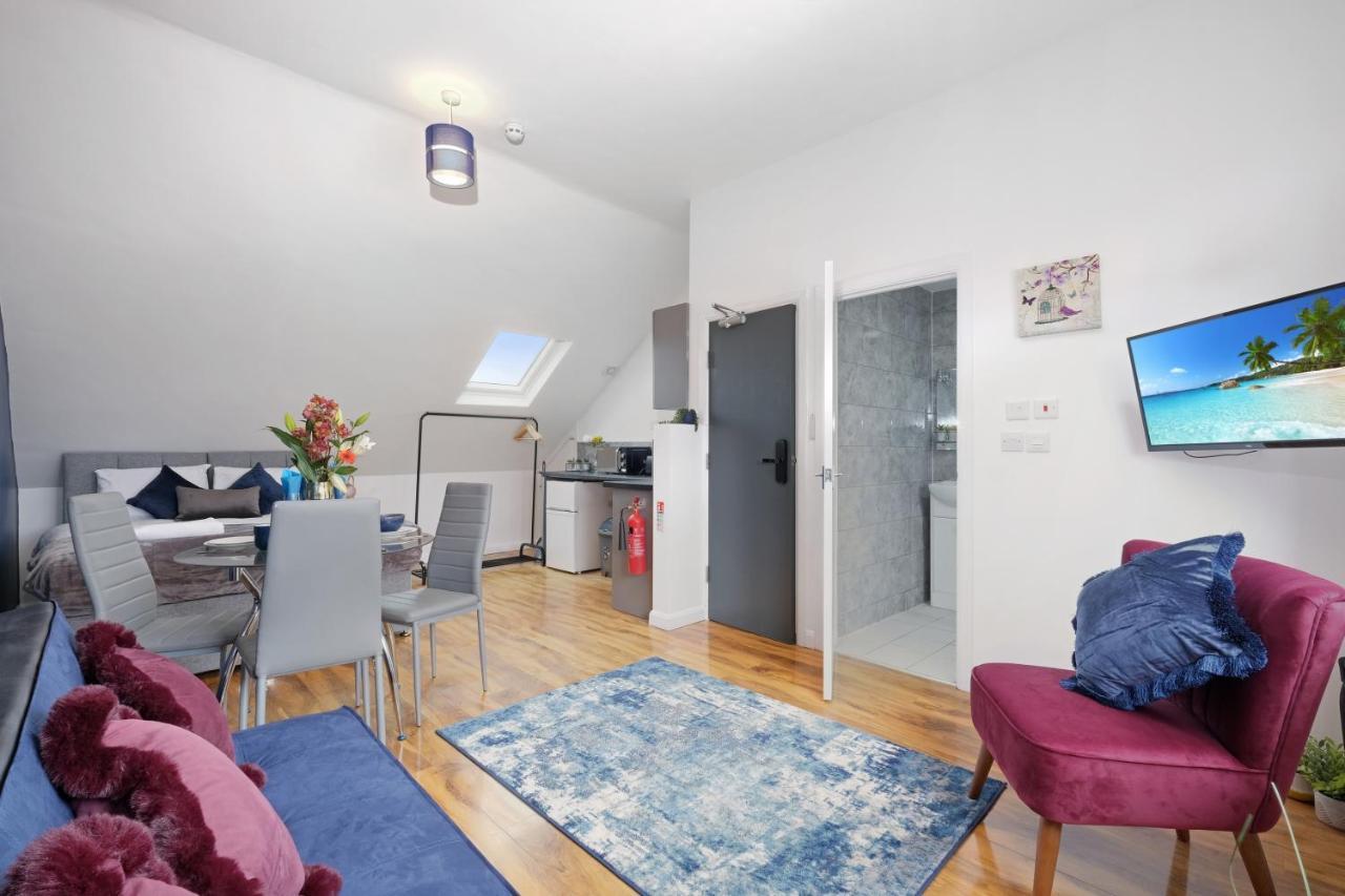 Fernbank Studios Sudbury Hill Harrow Self-Contained Studios With En-Suite Wembley Eksteriør billede