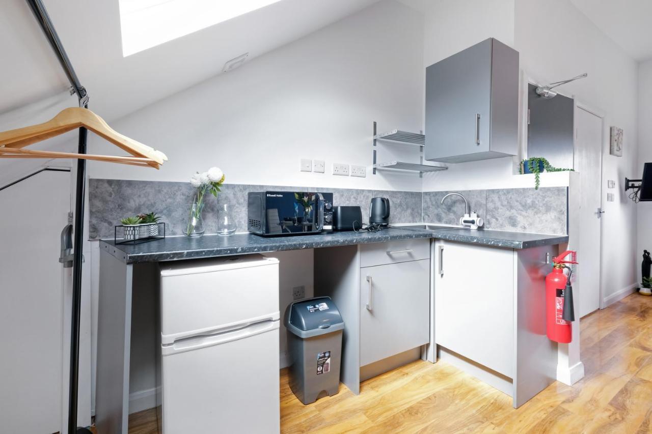 Fernbank Studios Sudbury Hill Harrow Self-Contained Studios With En-Suite Wembley Eksteriør billede