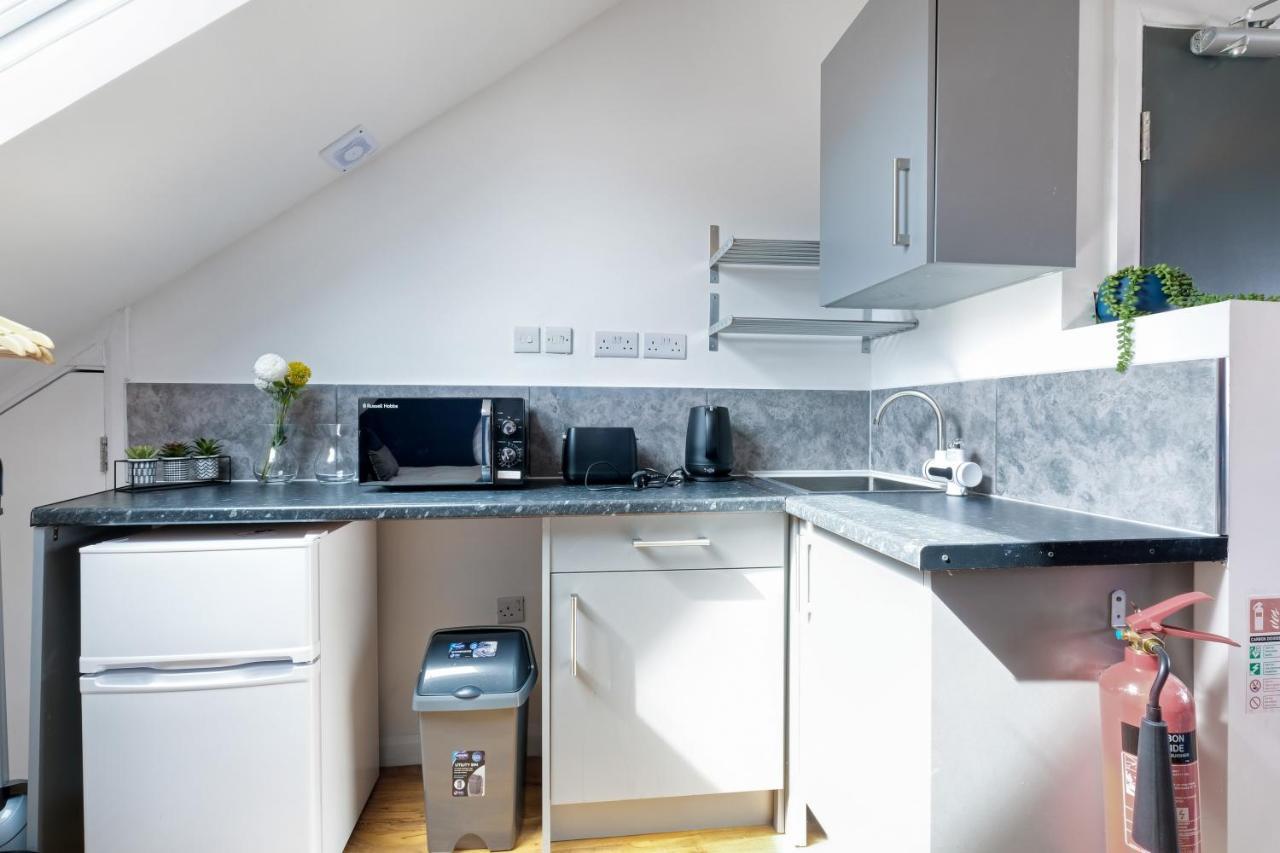 Fernbank Studios Sudbury Hill Harrow Self-Contained Studios With En-Suite Wembley Eksteriør billede