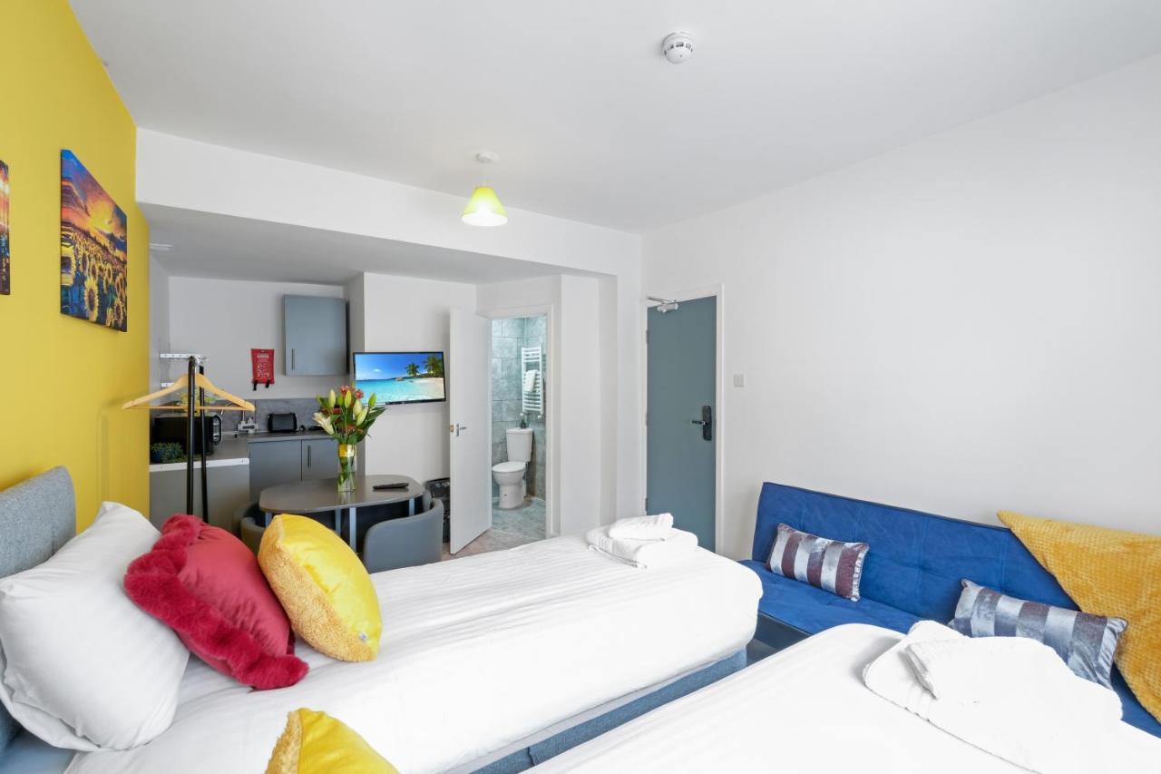 Fernbank Studios Sudbury Hill Harrow Self-Contained Studios With En-Suite Wembley Eksteriør billede